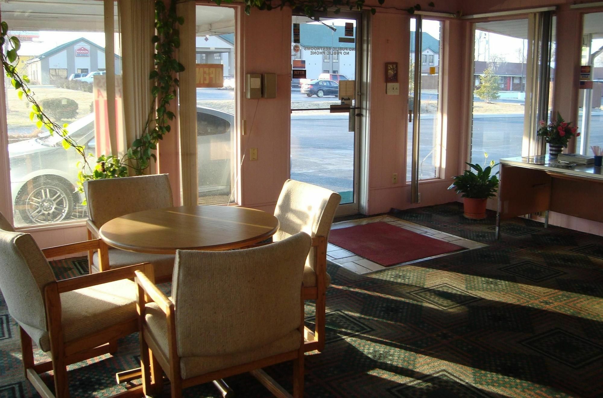 Best Budget Inn Springfield Exterior photo
